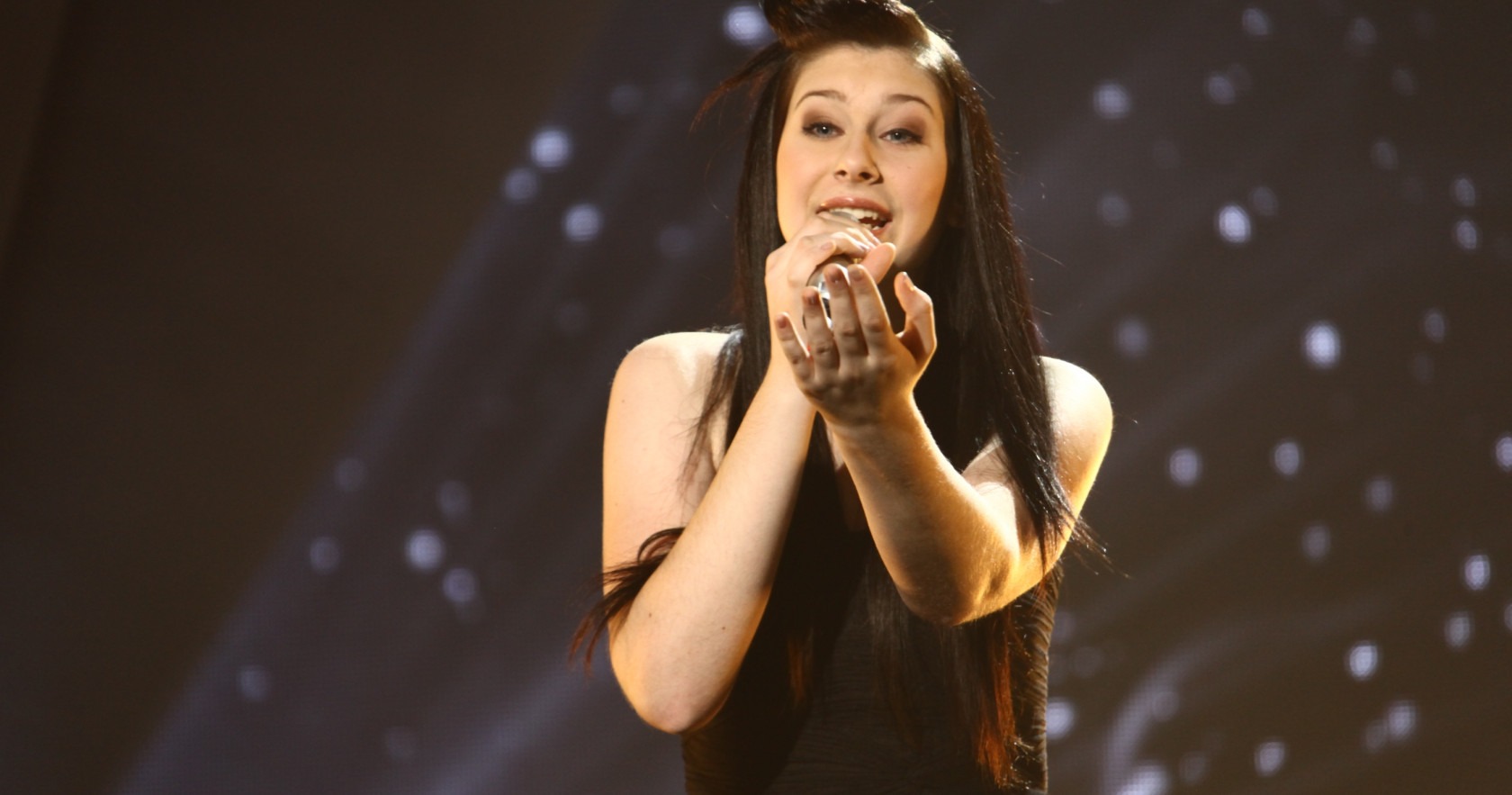 Slovėnijos daina 2012: Eva Boto - Verjamem
